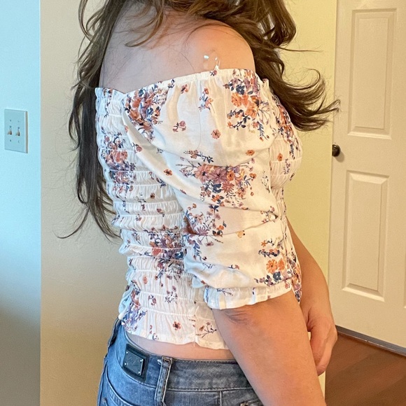 Jolt Floral Shoulderless Smocked Crop Blouse S - Picture 5 of 12